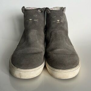 Mini Boden suede boots with mouse size toddler 12 (EU size 31)